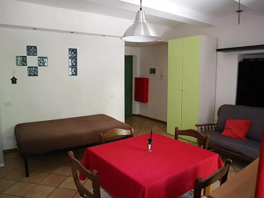 Immagine 5 di Appartamento in vendita  a Carrara