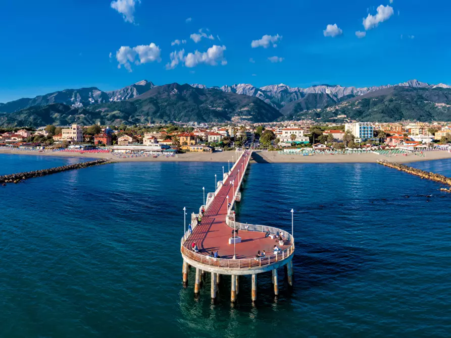 Immagine 12 di Appartamento in vendita  a Massa