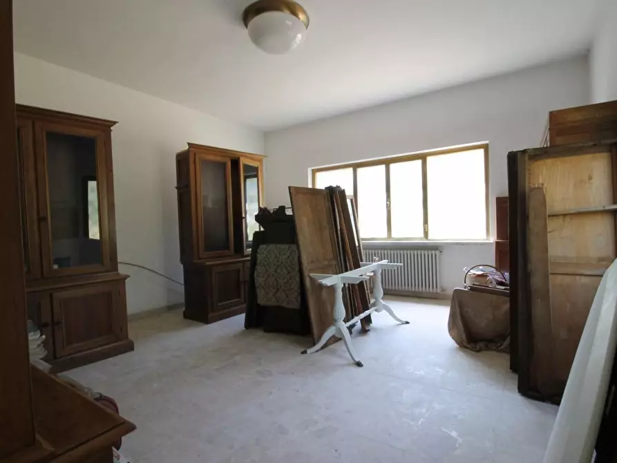 Immagine 33 di Villa in vendita  a Camaiore