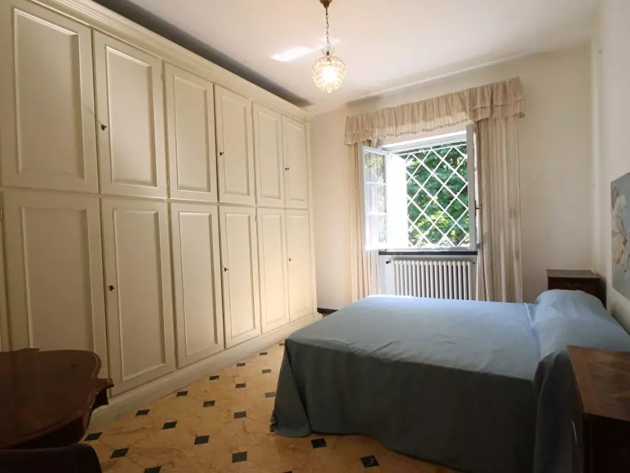 Immagine 30 di Villa in vendita  a Camaiore