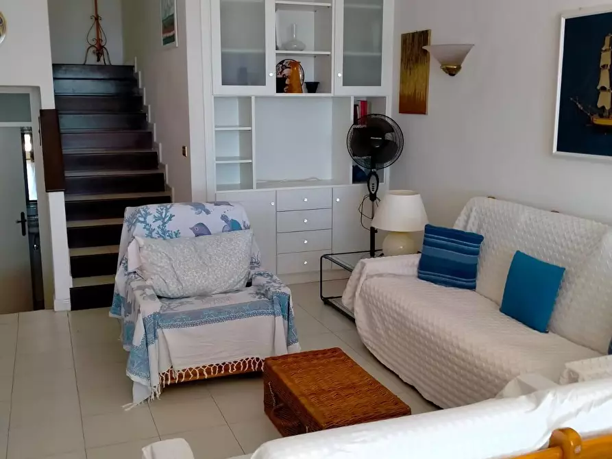 Immagine 3 di Villetta a schiera in vendita  a Castiglione Della Pescaia