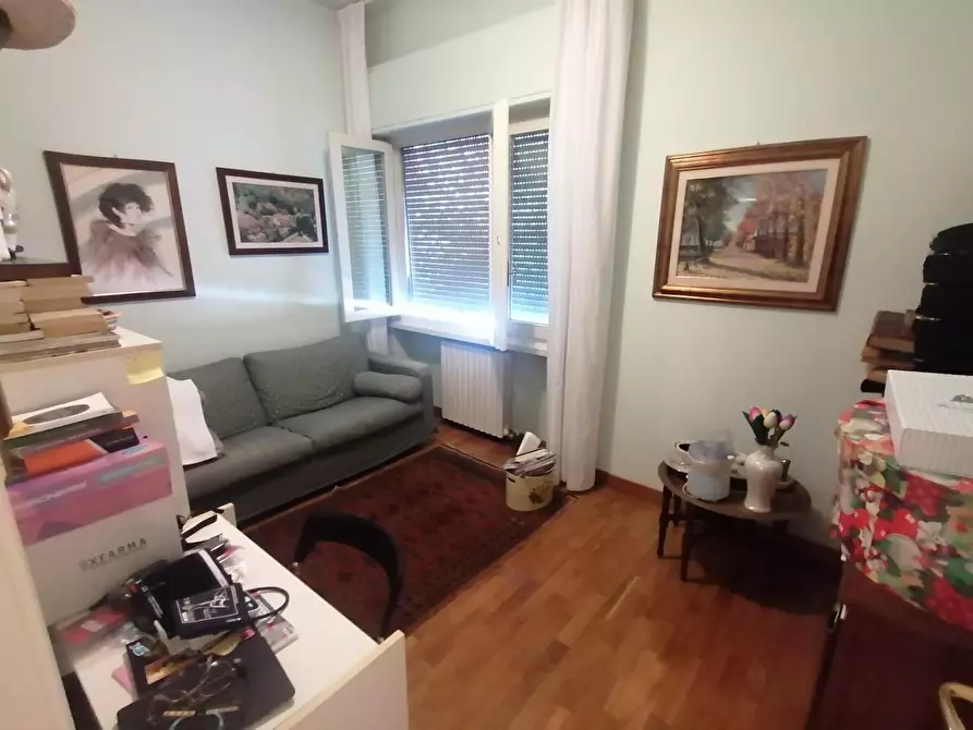 Immagine 25 di Villa in vendita  a Lucca