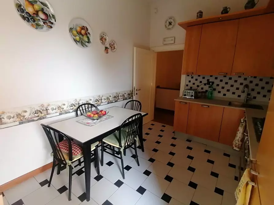 Immagine 29 di Villa in vendita  a Lucca