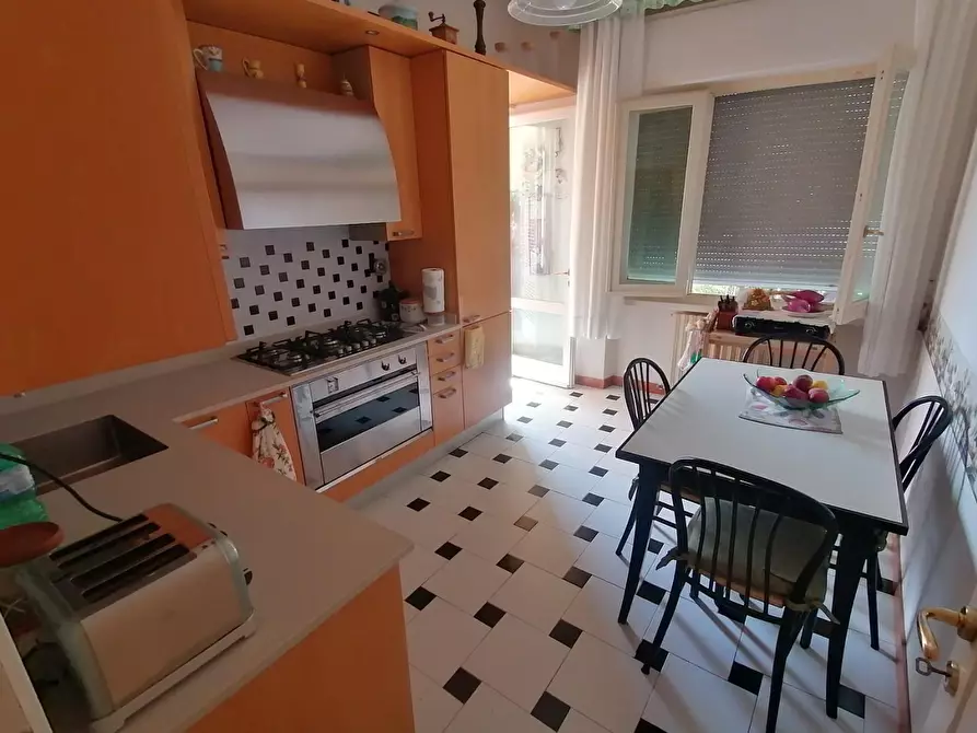 Immagine 31 di Villa in vendita  a Lucca