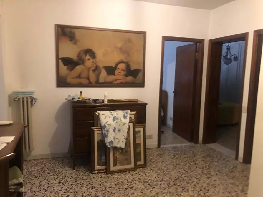 Immagine 14 di Casa semindipendente in vendita  a Massa