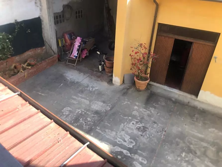 Immagine 24 di Casa semindipendente in vendita  a Massa