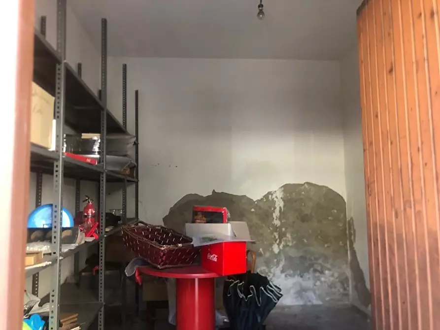 Immagine 6 di Casa semindipendente in vendita  a Massa