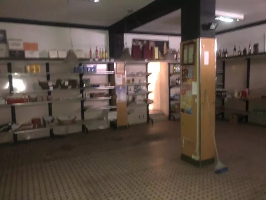 Immagine 12 di Casa semindipendente in vendita  a Massa