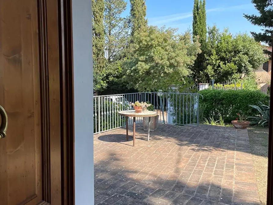 Immagine 11 di Villa in vendita  a San Miniato