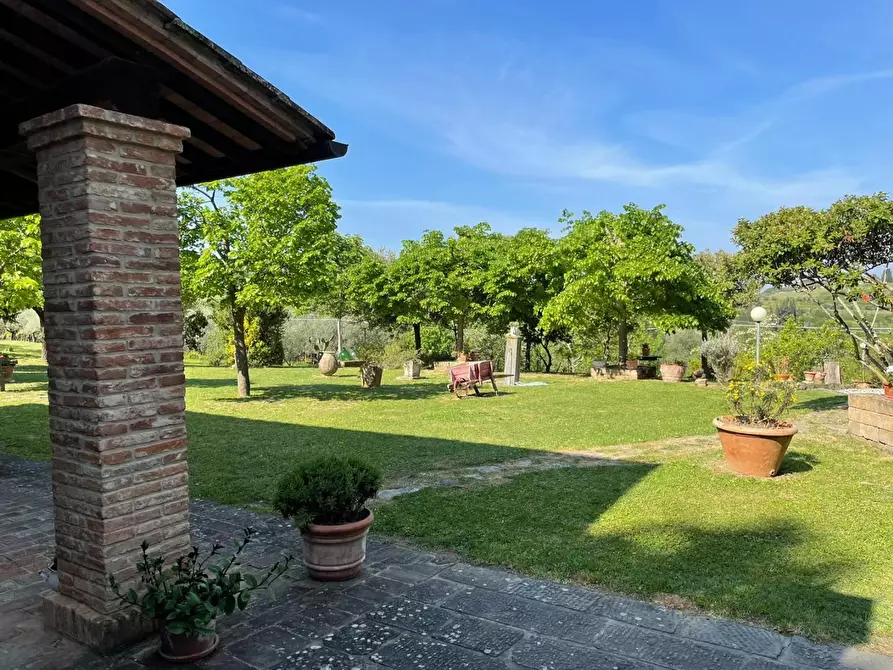 Immagine 10 di Villa in vendita  a San Miniato
