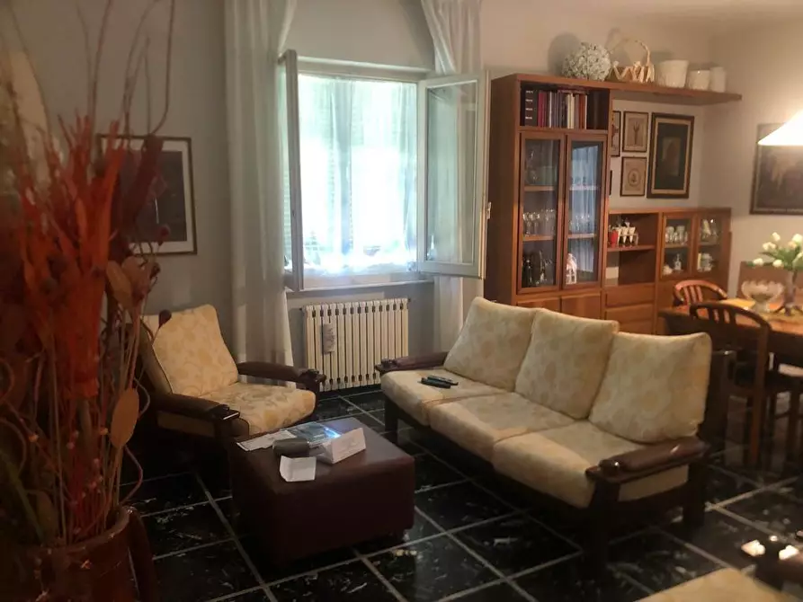 Immagine 6 di Casa semindipendente in vendita  a Massa