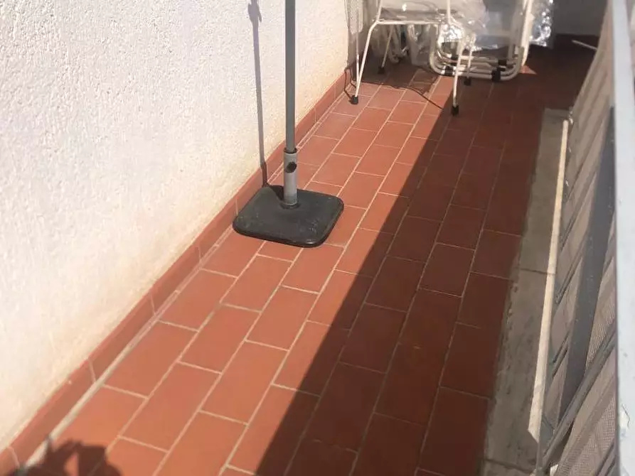 Immagine 25 di Casa semindipendente in vendita  a Massa