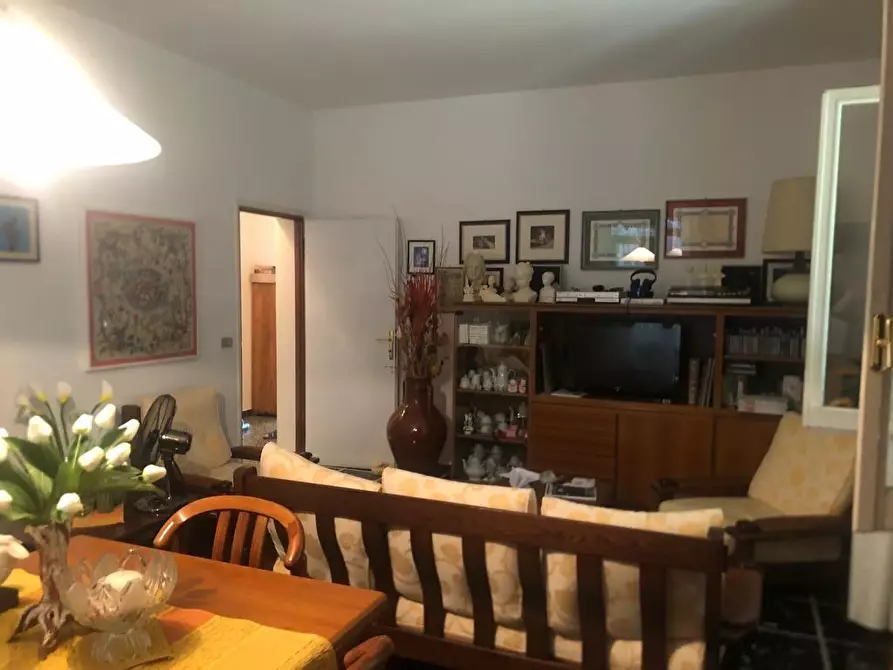 Immagine 7 di Casa semindipendente in vendita  a Massa