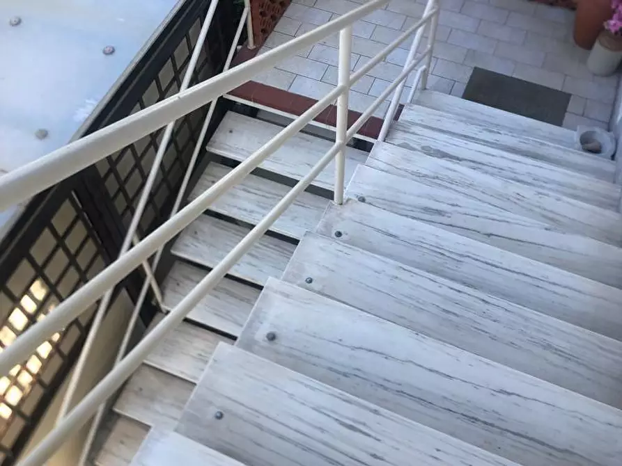 Immagine 26 di Casa semindipendente in vendita  a Massa