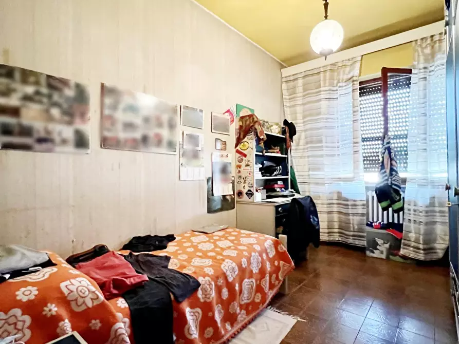 Immagine 37 di Villa in vendita  a Vecchiano