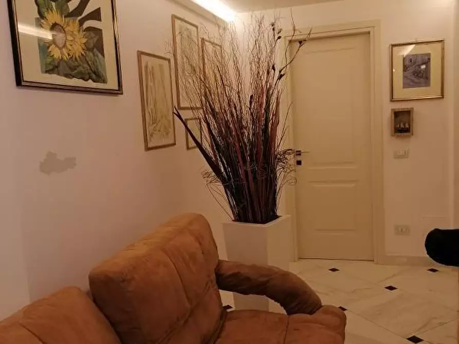 Immagine 28 di Villa in vendita  a Camaiore