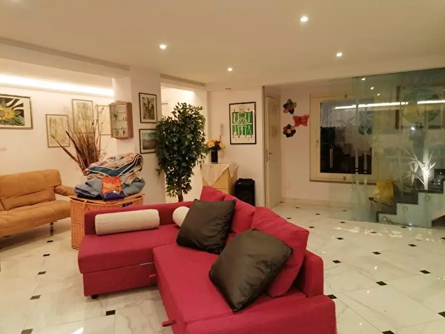 Immagine 32 di Villa in vendita  a Camaiore