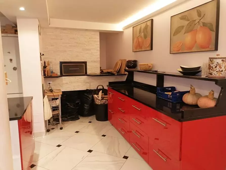 Immagine 20 di Villa in vendita  a Camaiore