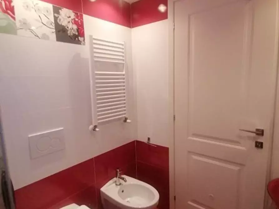 Immagine 23 di Villa in vendita  a Camaiore