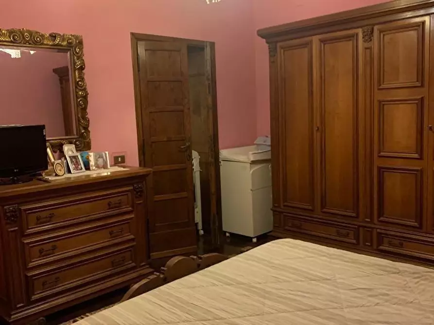 Immagine 19 di Villa in vendita  a Cascina