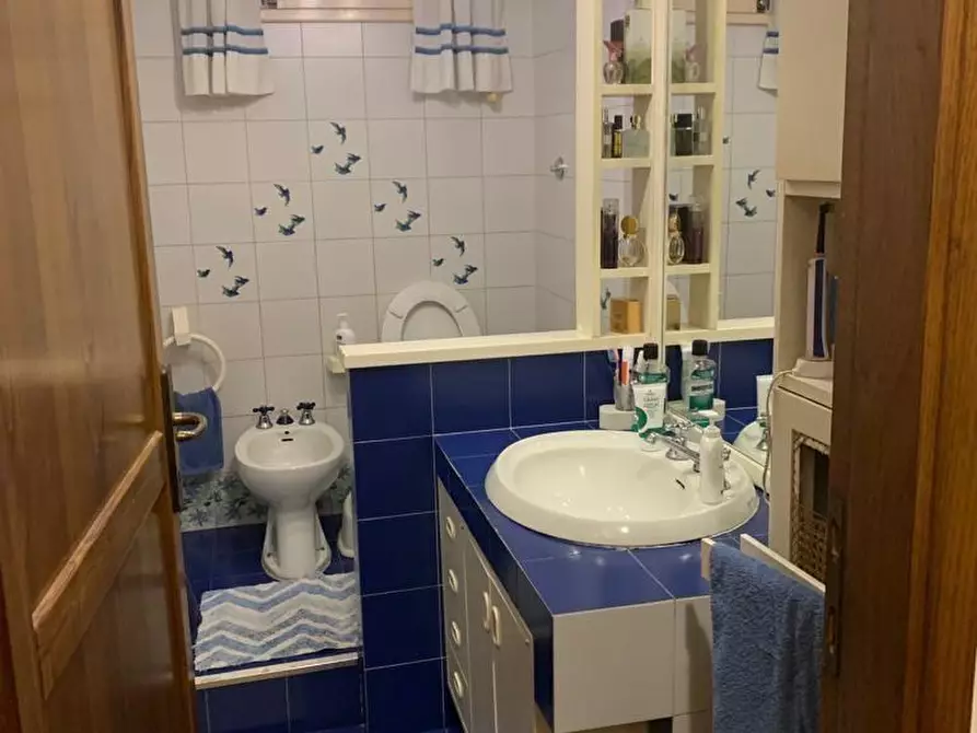 Immagine 20 di Villa in vendita  a Cascina