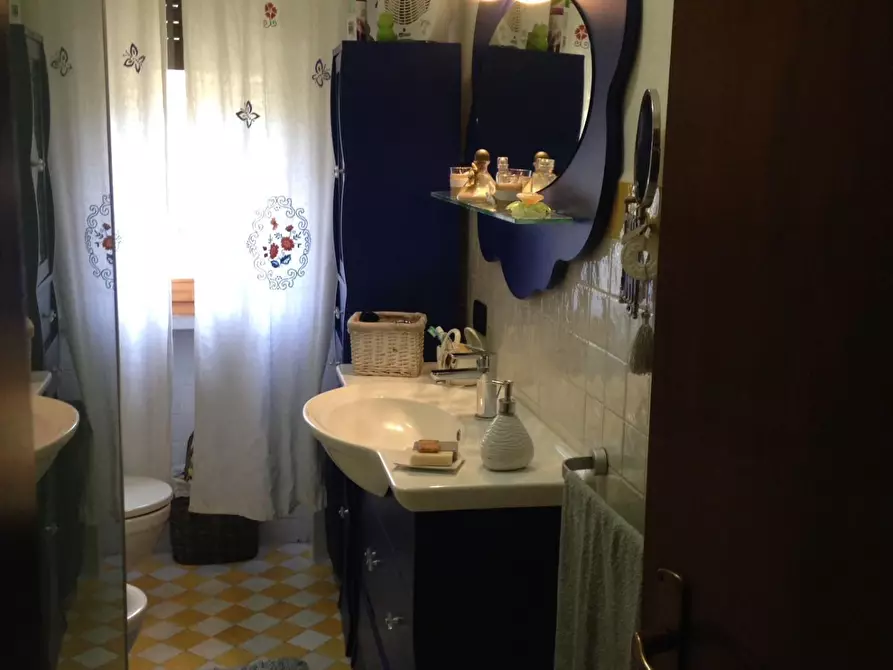 Immagine 10 di Appartamento in vendita  a Casole D'elsa