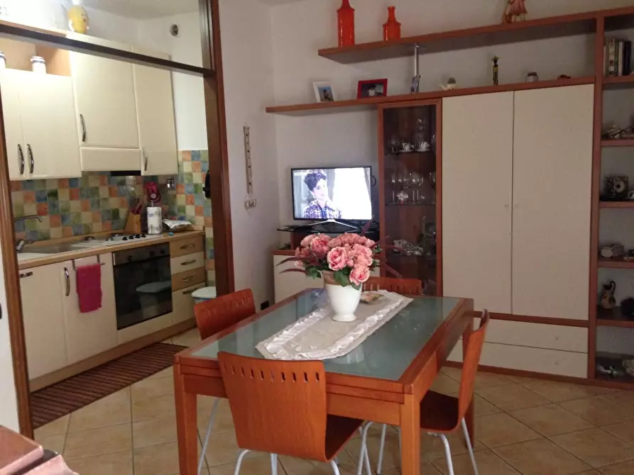 Immagine 2 di Appartamento in vendita  a Casole D'elsa