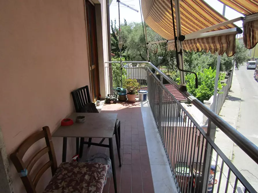 Immagine 5 di Appartamento in vendita  a Carrara