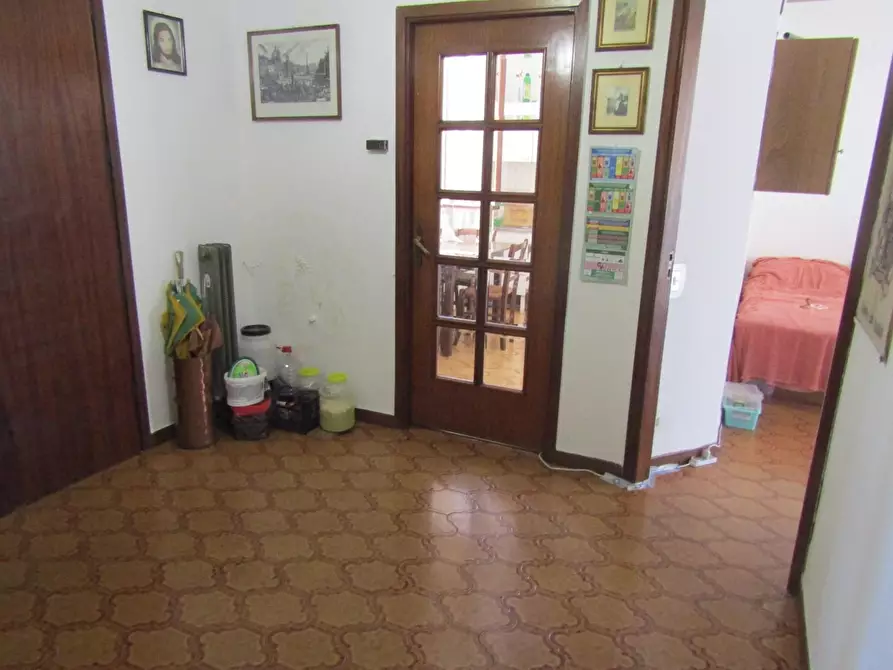 Immagine 21 di Appartamento in vendita  a Carrara