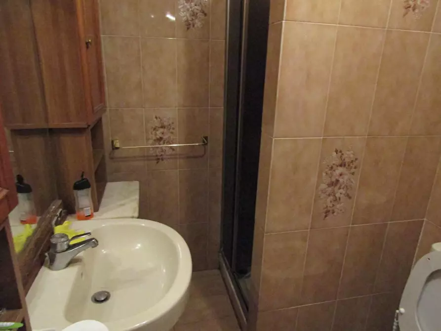 Immagine 13 di Appartamento in vendita  a Carrara