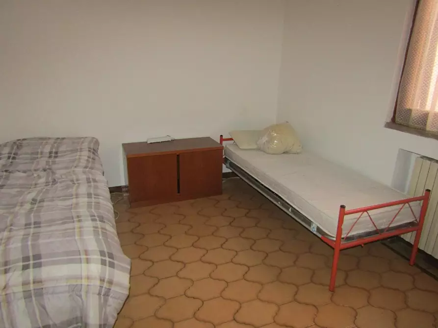 Immagine 9 di Appartamento in vendita  a Carrara