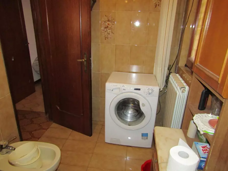 Immagine 14 di Appartamento in vendita  a Carrara