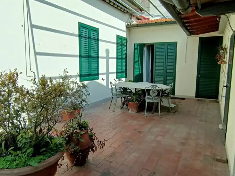 Immagine 1 di Terratetto in vendita  a Pontedera