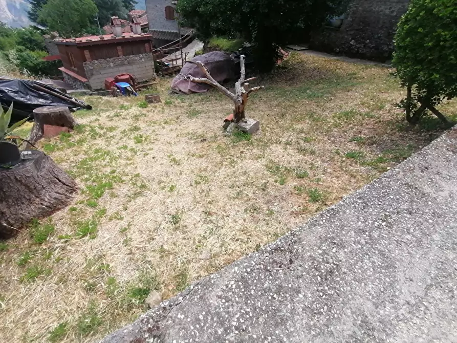 Immagine 40 di Rustico / casale in vendita  a Pescaglia