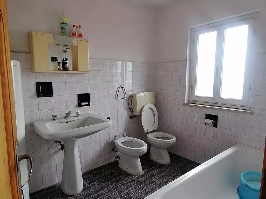 Immagine 23 di Rustico / casale in vendita  a Pescaglia