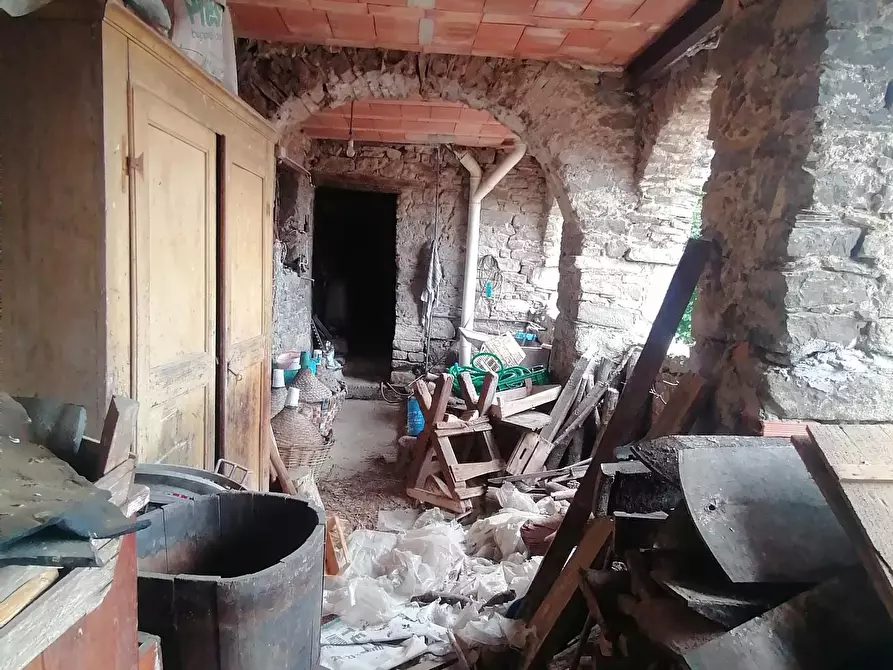 Immagine 33 di Rustico / casale in vendita  a Pescaglia