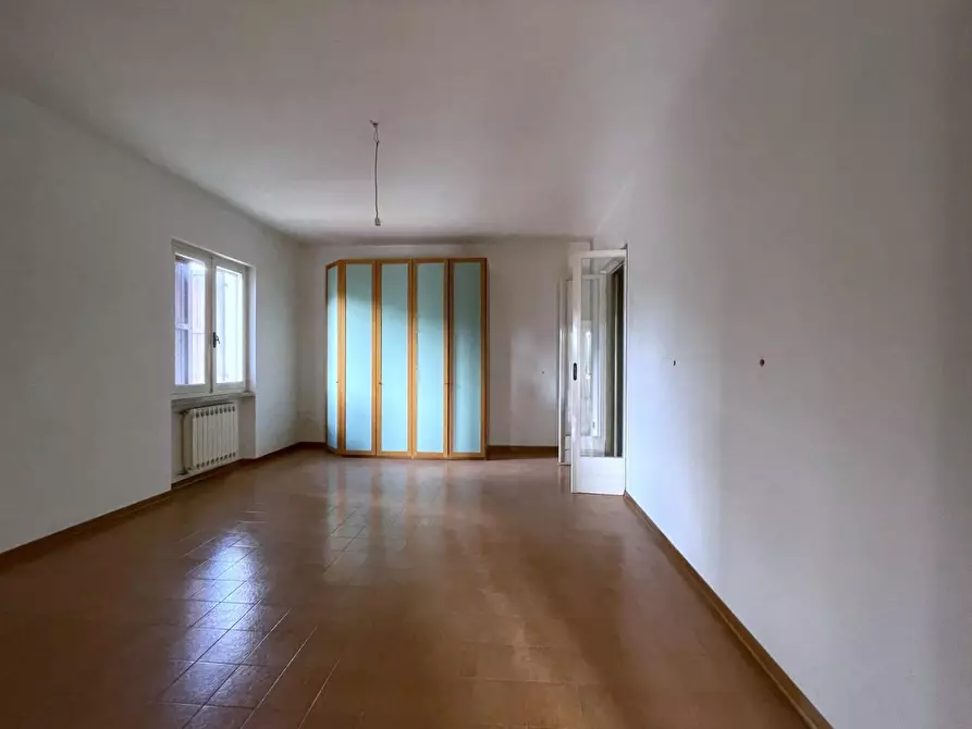 Immagine 34 di Casa indipendente in vendita  a Massa