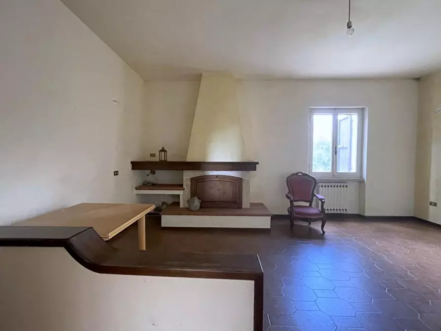 Immagine 3 di Casa indipendente in vendita  a Massa