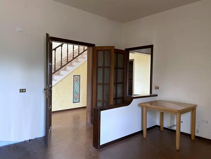 Immagine 6 di Casa indipendente in vendita  a Massa