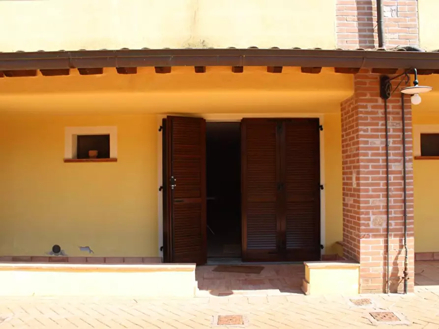 Immagine 46 di Villetta a schiera in vendita  a Crespina Lorenzana
