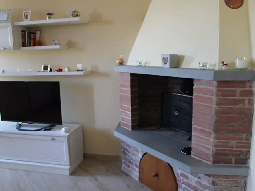 Immagine 4 di Villetta a schiera in vendita  a Crespina Lorenzana