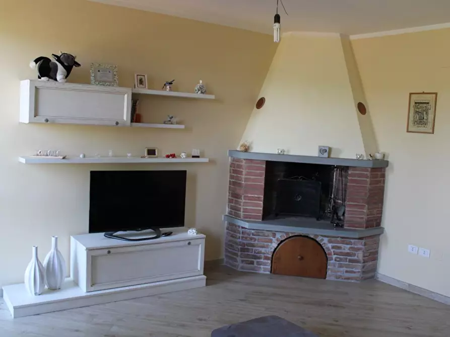 Immagine 5 di Villetta a schiera in vendita  a Crespina Lorenzana