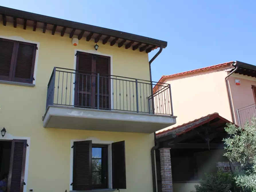Immagine 60 di Villetta a schiera in vendita  a Crespina Lorenzana