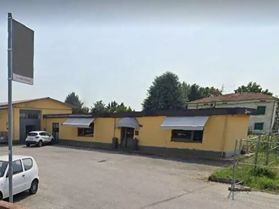 Immagine 1 di Ufficio in vendita  a Capannori