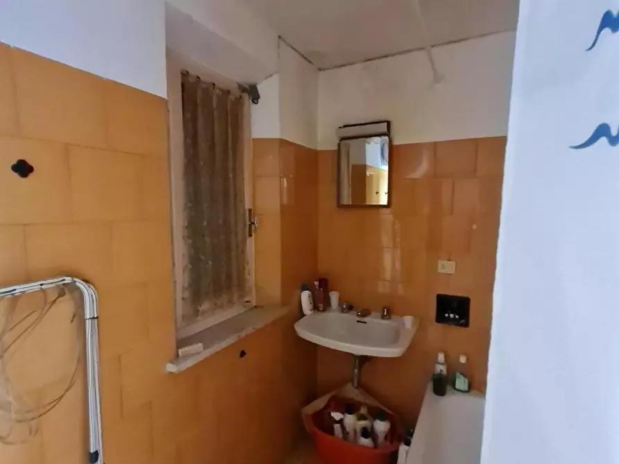 Immagine 21 di Casa indipendente in vendita  a Campiglia Marittima