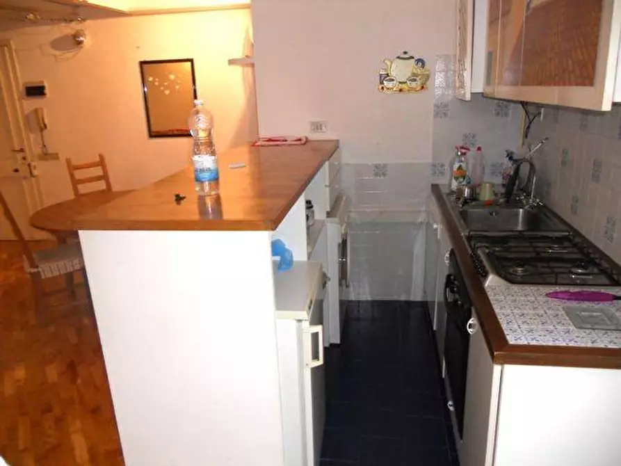 Immagine 4 di Appartamento in vendita  a Pisa