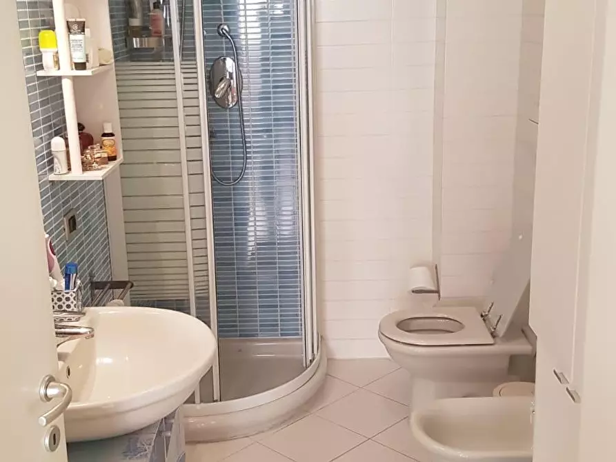 Immagine 13 di Appartamento in vendita  a Pisa