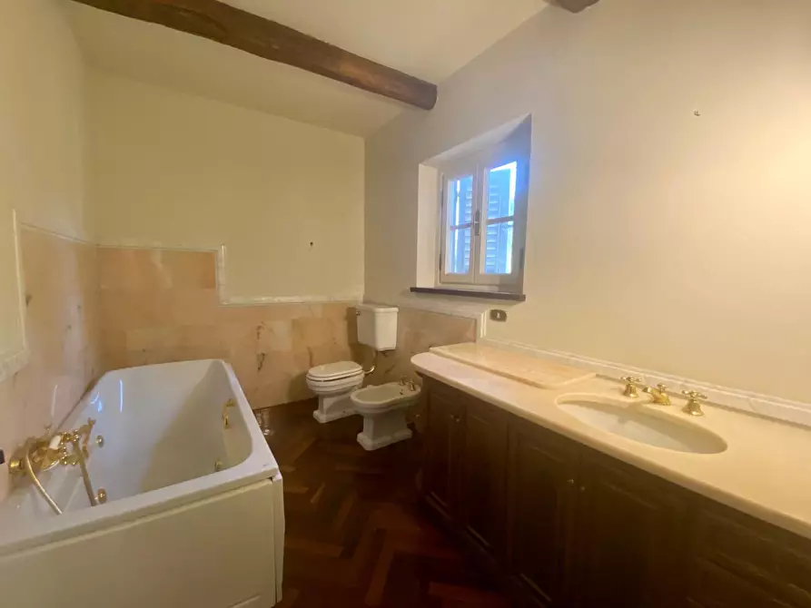 Immagine 15 di Villa in affitto  a Lucca