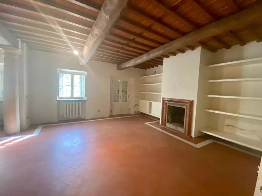 Immagine 21 di Villa in affitto  a Lucca