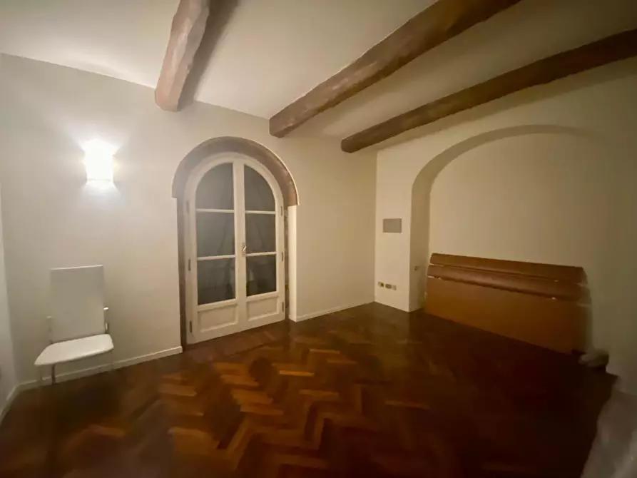 Immagine 13 di Villa in affitto  a Lucca